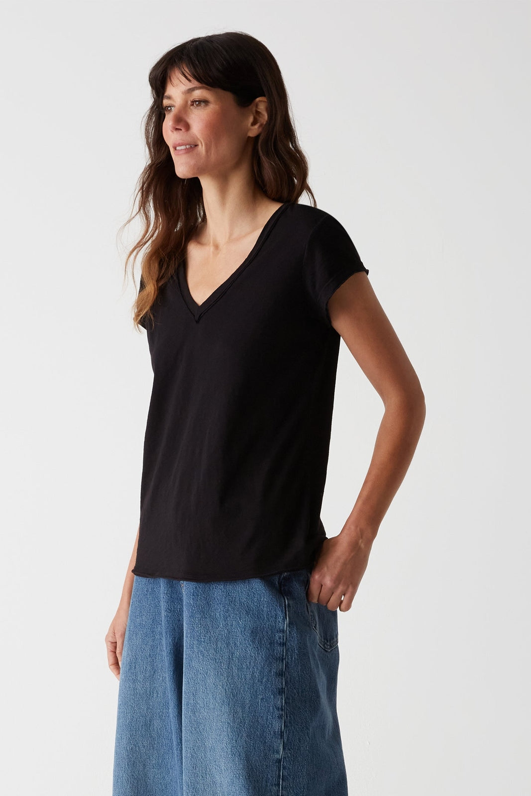 Baxter V-Neck Tee