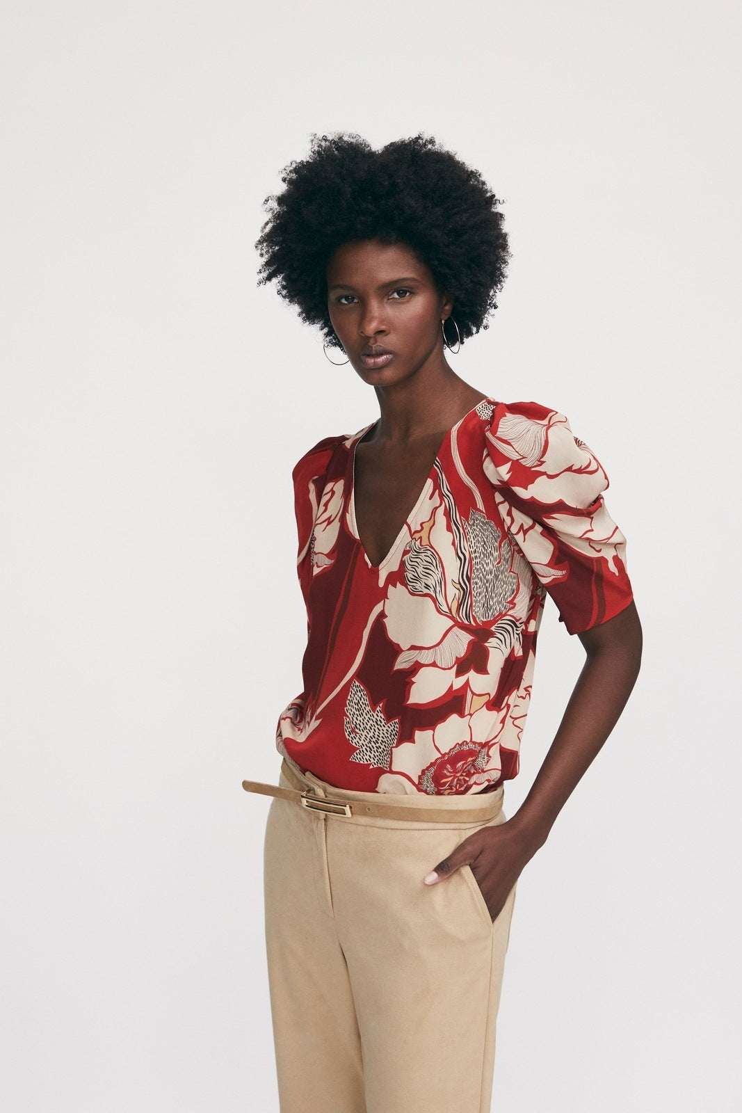 Printed short sleeve V neck blouse